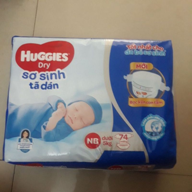 Bỉm - Tã Dán Sơ Sinh Huggies Size Nb - 74 Miếng (Cho Bé Dưới 5Kg)