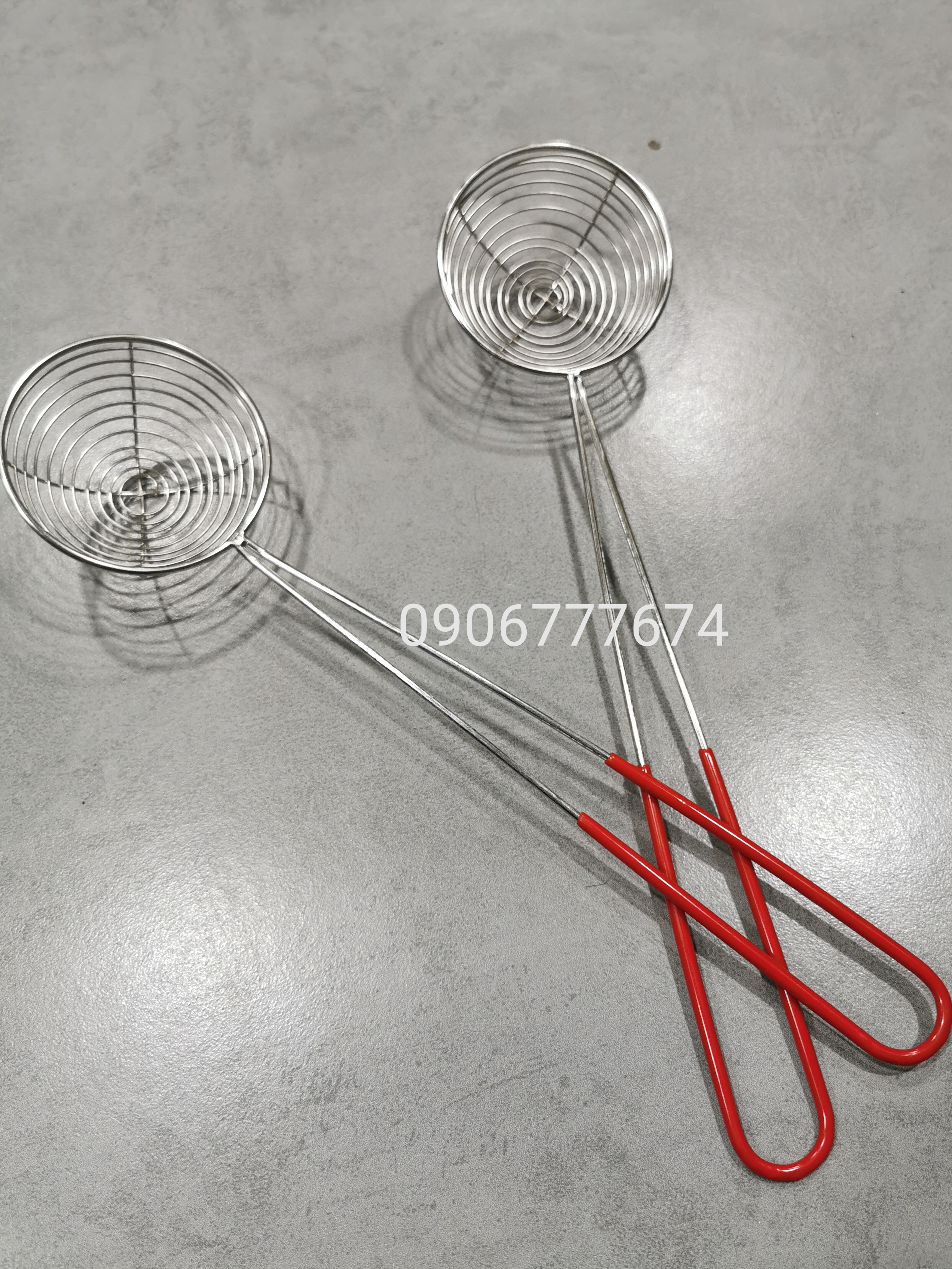 vợt (muôi) Inox cán đỏ (combo 2 cái)