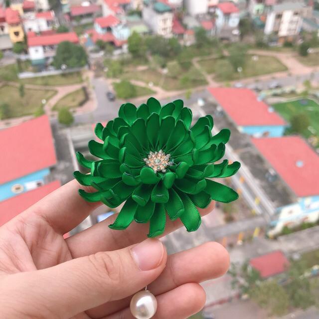 Hoa Cúc Cài Áo Dạ/Áo Dài/Vest [HANN HANDMADE - Hoa cài áo, phụ kiện thời trang sỉ]