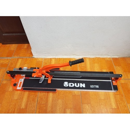 Máy Cắt Gạch Bàn Đẩy Tay Udun 7788