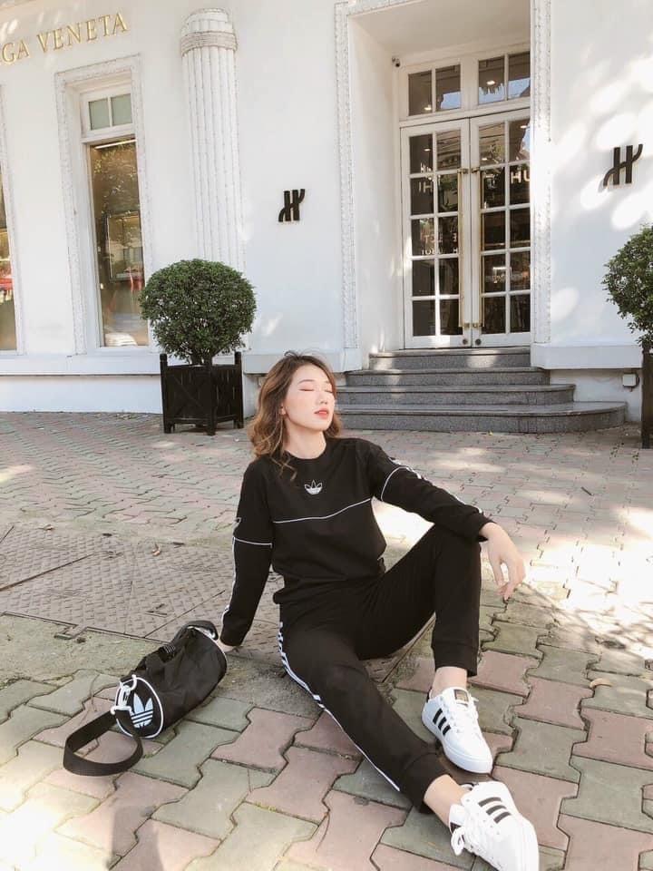 Bộ đồ thể thao nữ