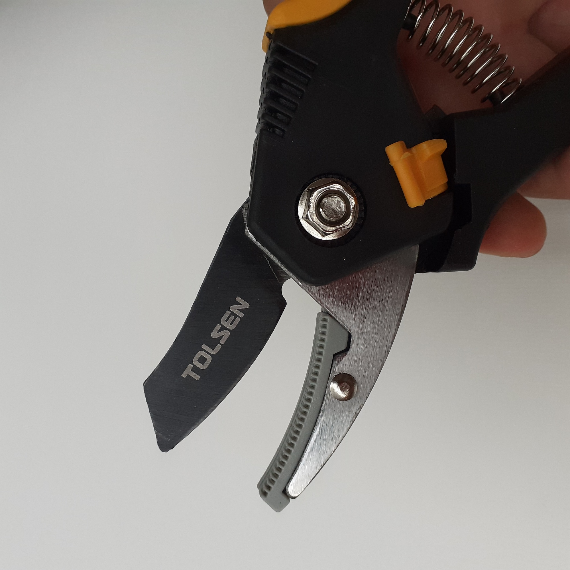 [HCM]Kéo cắt cành cây khô Tolsen