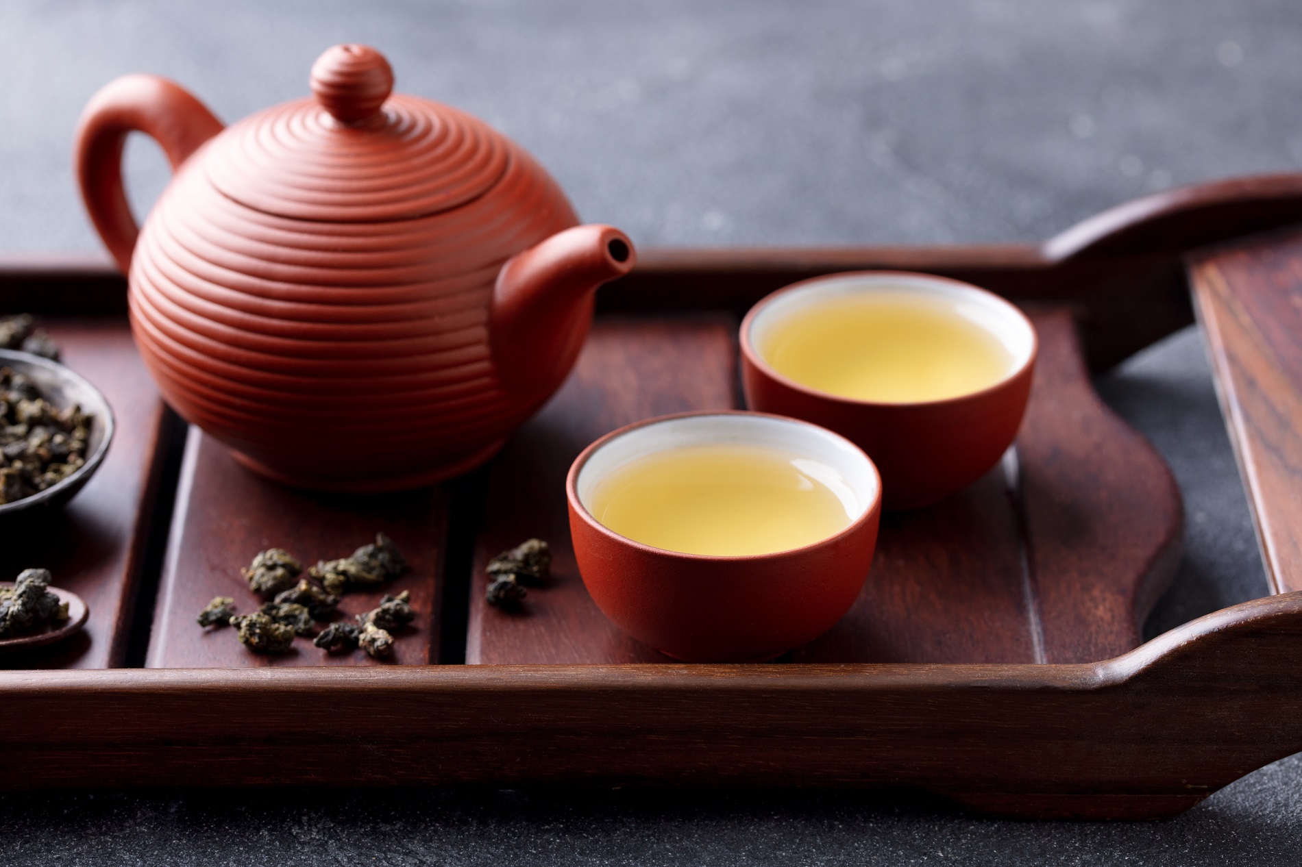 Trà OoLong Quý Long - Lộc Tân Cương - Trà Oolong cao cấp - hộp 200gr