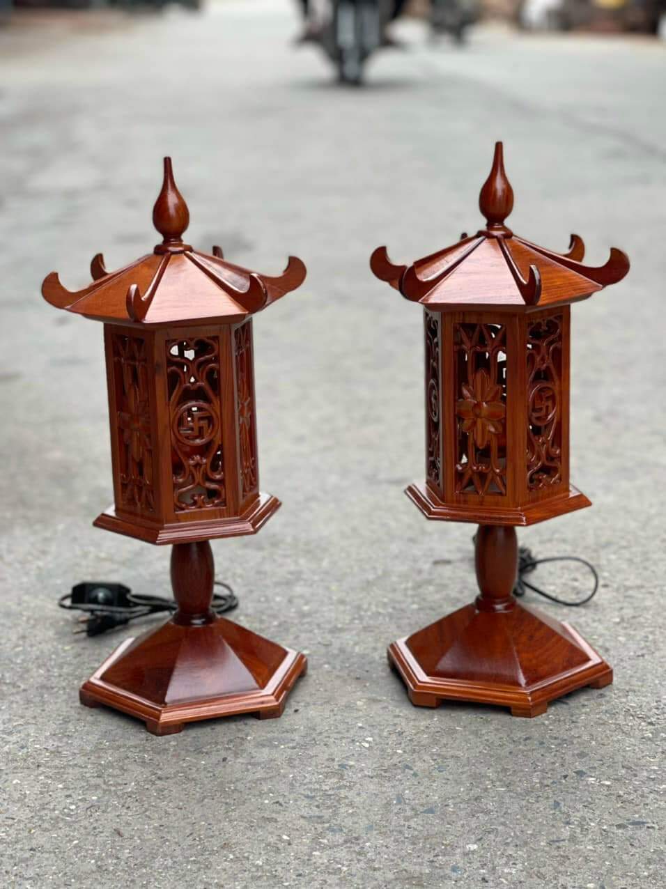 Cặp Đèn gỗ hương cao cấp cao 48cm