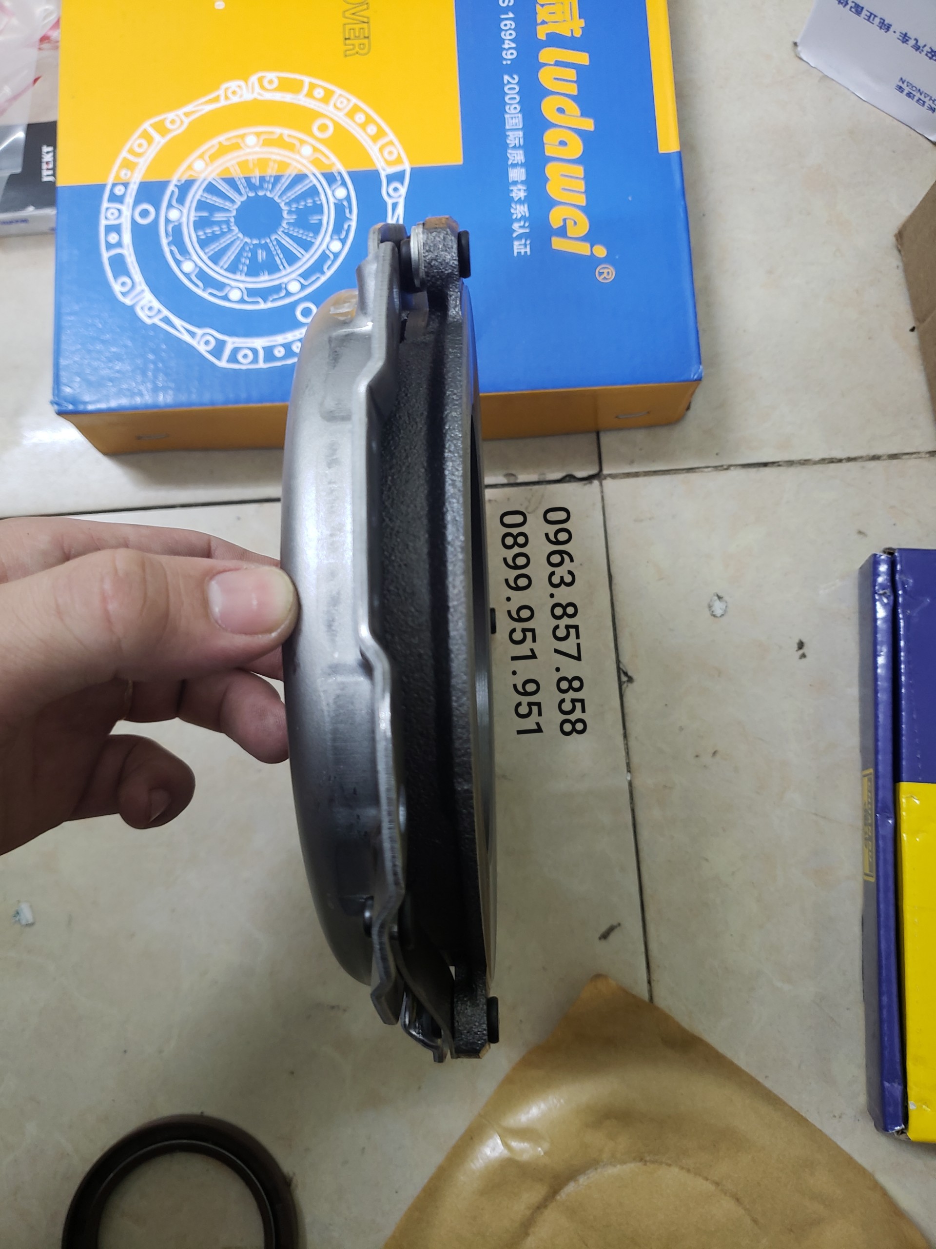 Bàn ép SUZUKI 500Kg và SUZUKI 7 Chỗ ( Hàng loại 1)