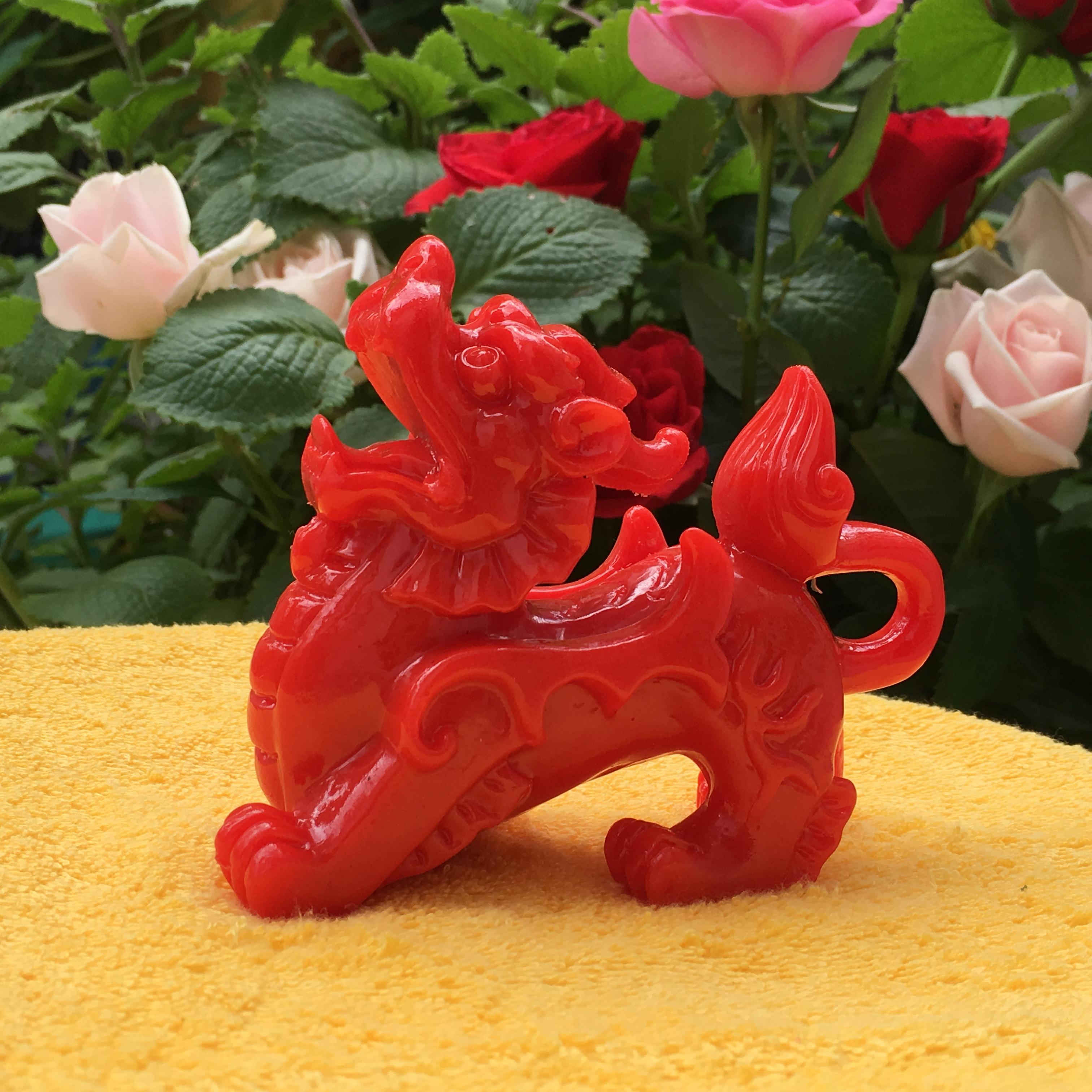 Tượng tỳ hưu màu đỏ mang may mắn