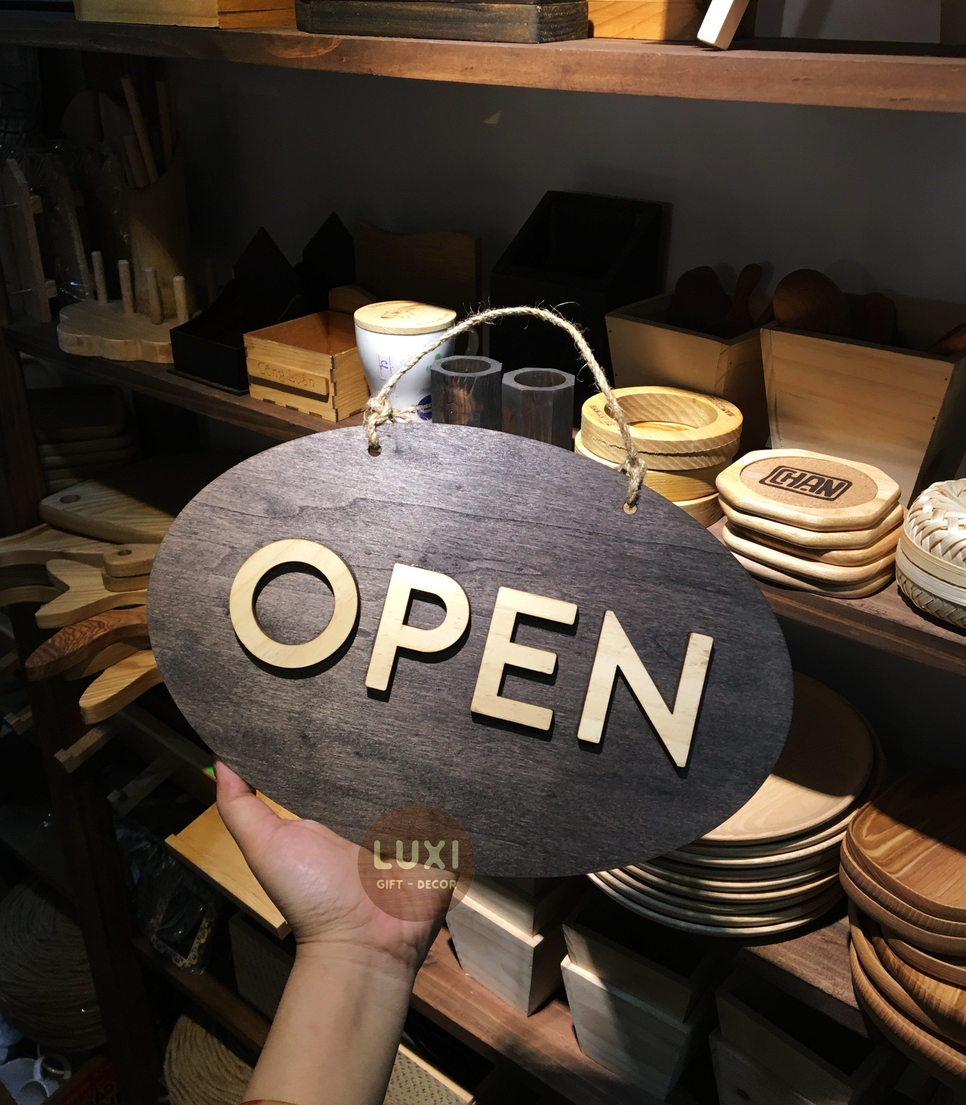 Bảng gỗ treo cửa 2 mặt Open – Close 04 LUXI decor