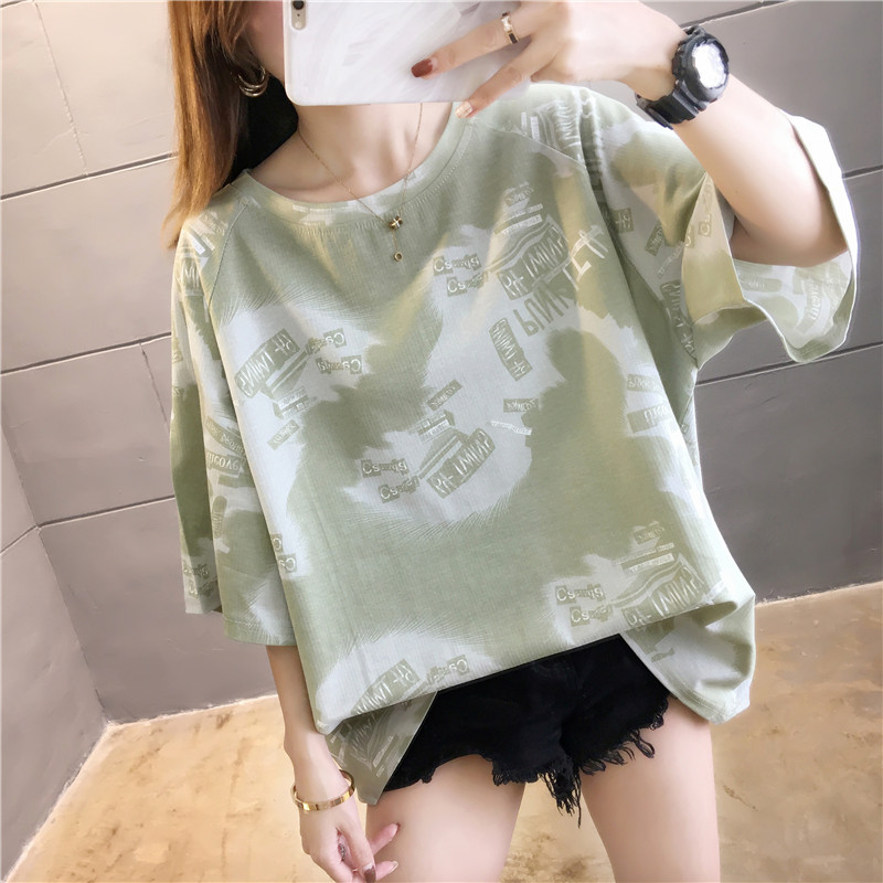 Áo thun nữ form rộng