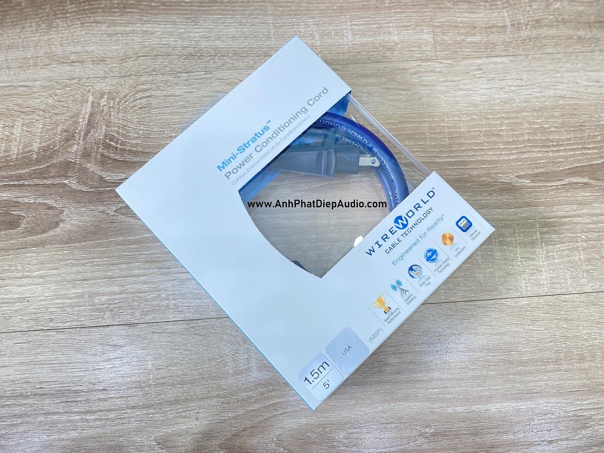 Dây nguồn WIREWORLD Mini Stratus Shielded Power Cord 1,5M