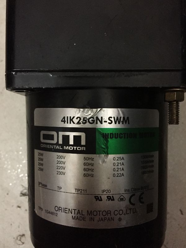 Motor giảm tốc 25w dùng điện 220v