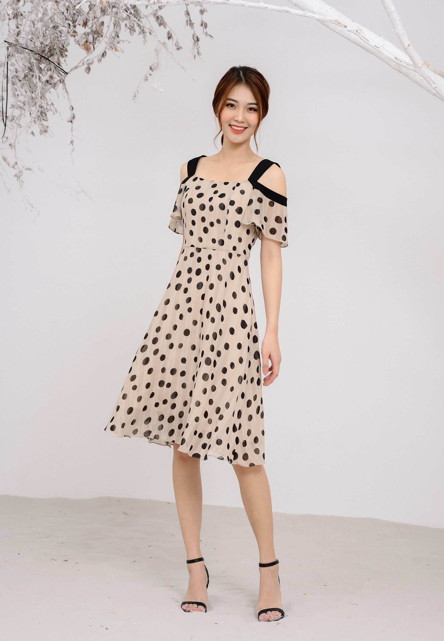 Đầm trễ vai Mila nhiều màu 20DK085BE