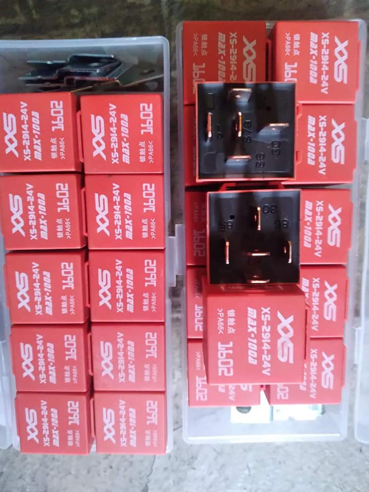 rơ le 5 chân cam uus 12v. 24v