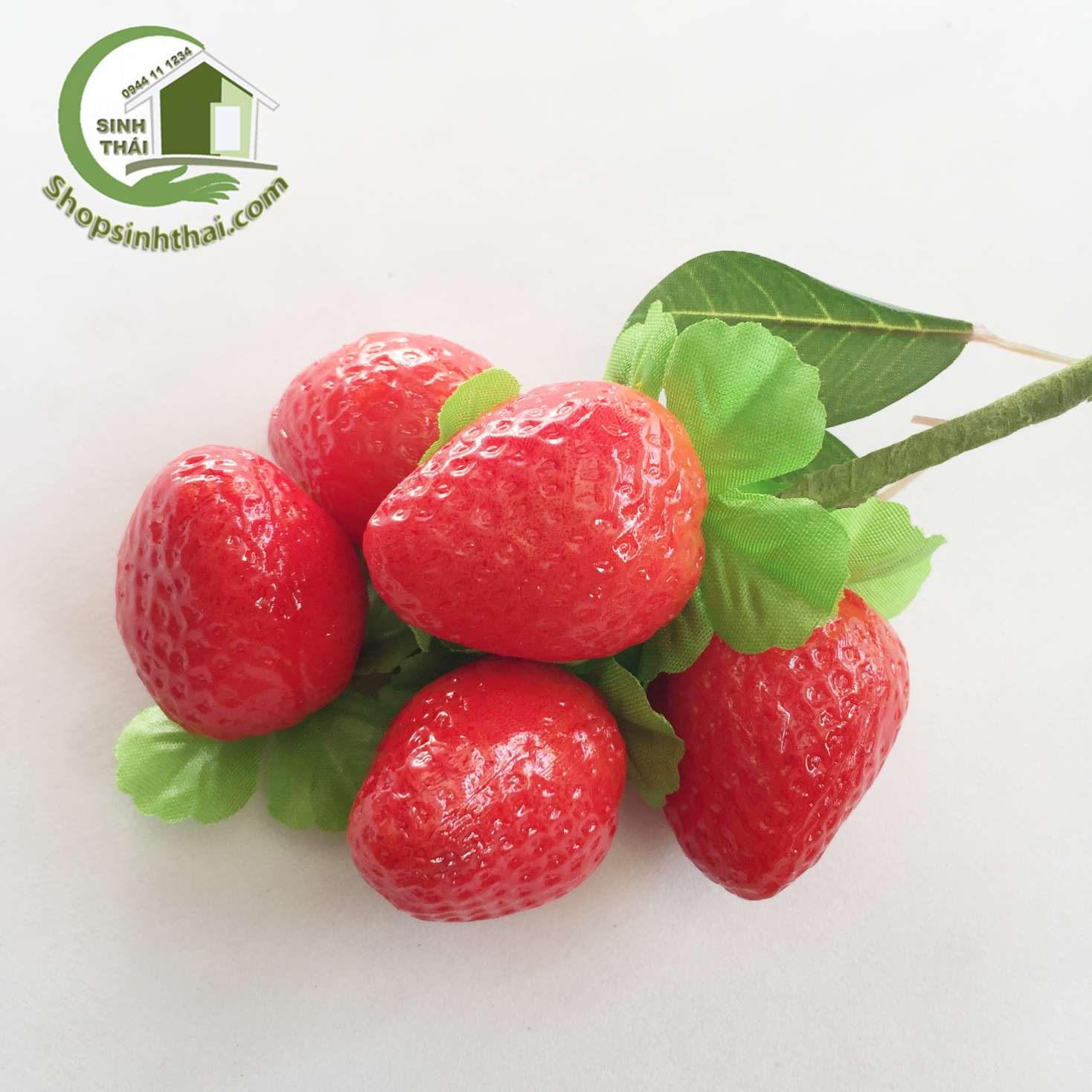 [HCM]Chùm quả dâu tây giả 5 trái