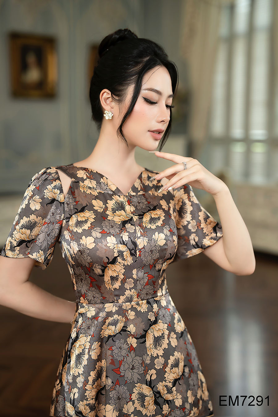 Đầm  EMY EM7291 Xoè Lvp Cổ