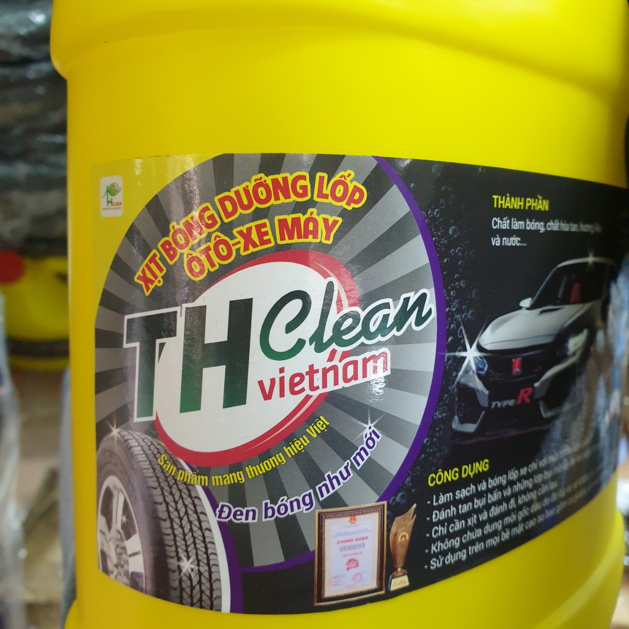 Xịt bóng lốp ô tô TH Clean