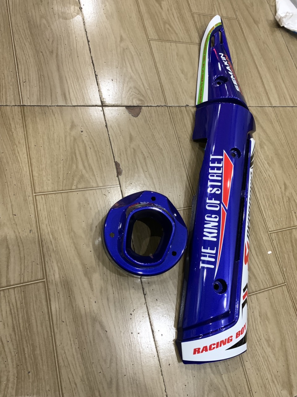 Ốp pô và chụp đích pô exciter 150 mẫu mới màu xanh viền trắng