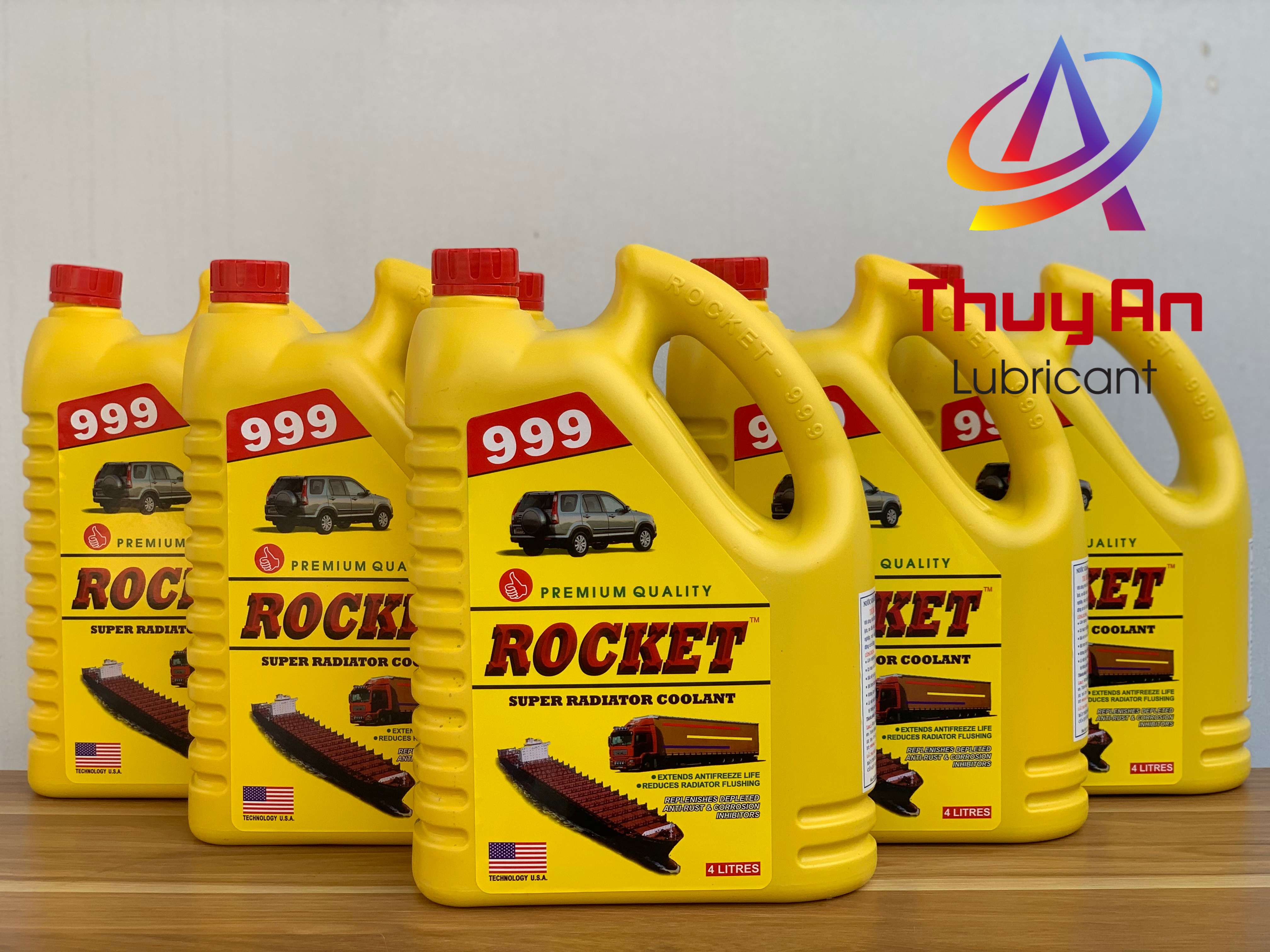 Nước Làm Mát Động Cơ Rocket 999 (màu xanh) 4L