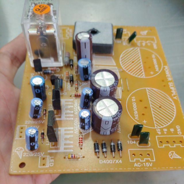mạch nguồn ampli 2 tụ bo nguồn 4 tụ