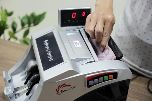 [HCM]Máy Đếm Tiền Silicon MC-9900N Thế Hệ 2018