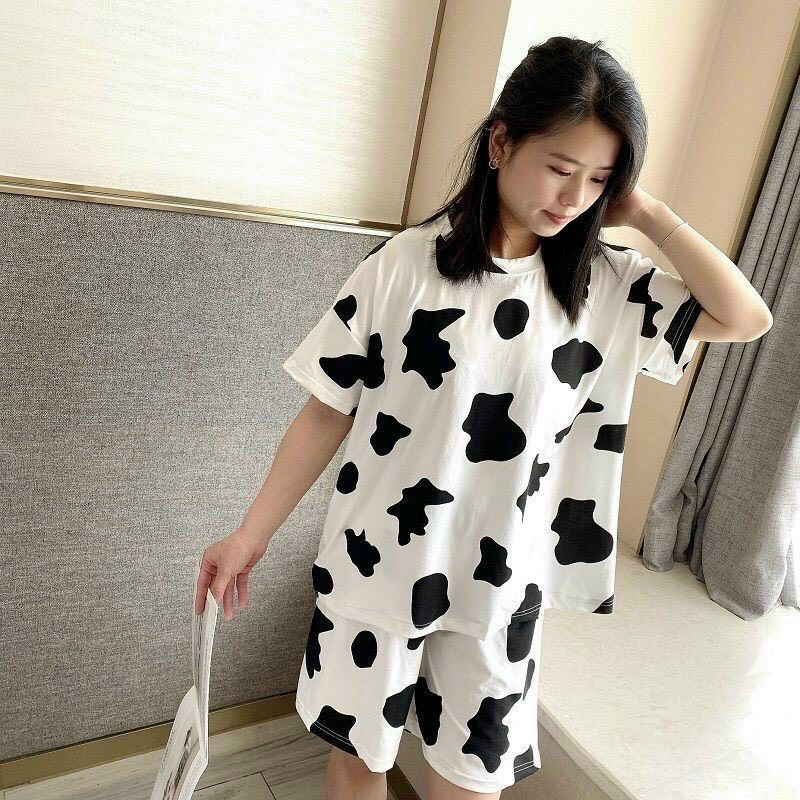 SET BỘ QUẦN ĐÙI + ÁO THUN BÒ SỮA