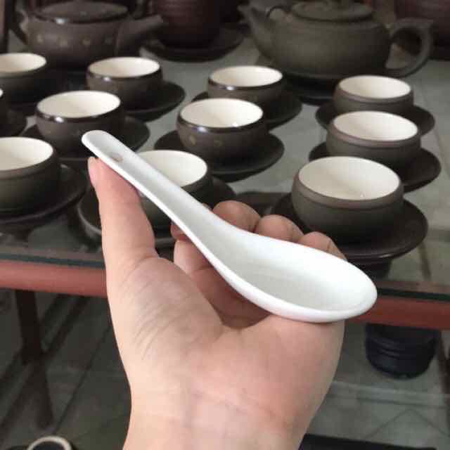 Xả kho - Thìa sứ trắng bát tràng
