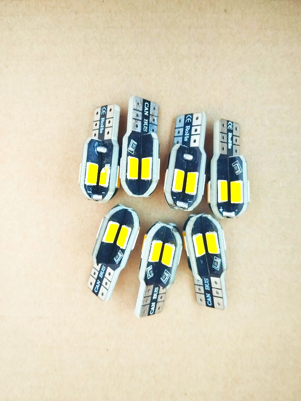 Bóng Đèn Tín Hiệu LED W5W 12V 5W (Ánh Sáng Vàng)
