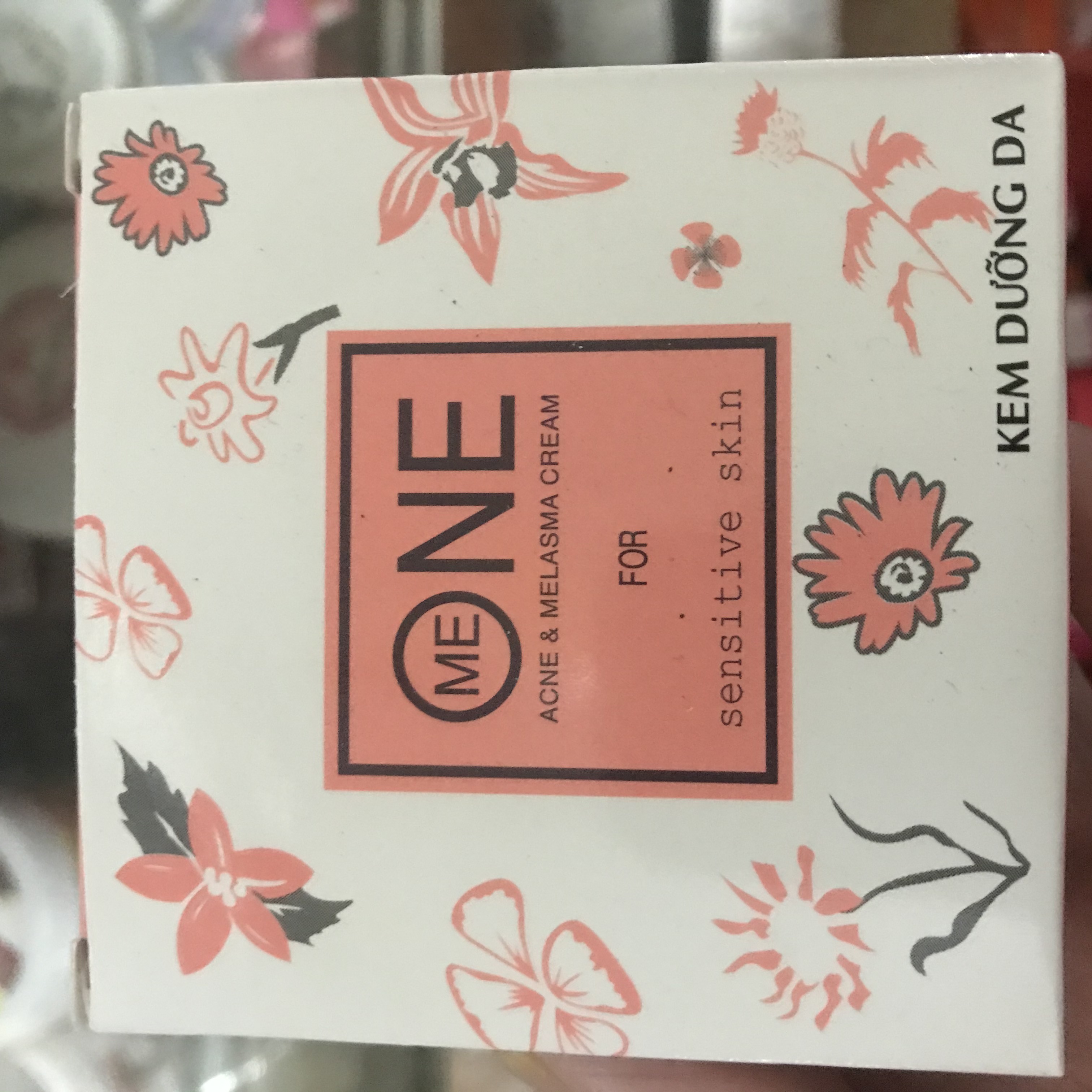 Kem ME ONE dưỡng trắng da 20g của Công Ty Thiện Châu