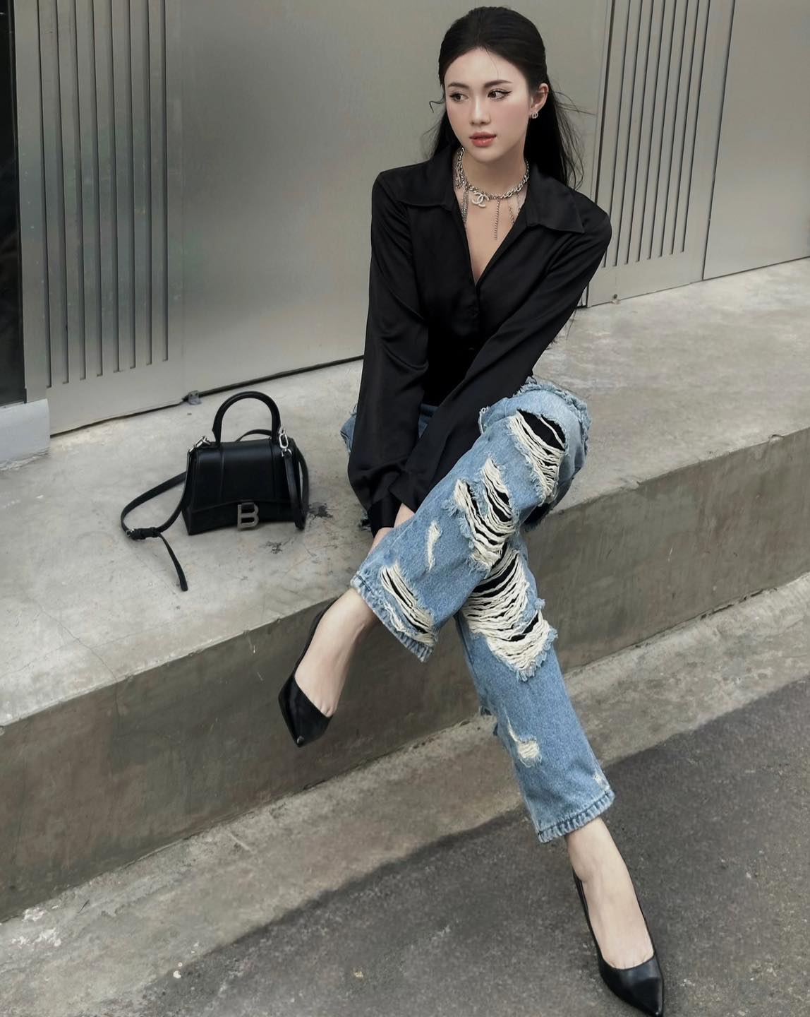 Quần jean Unisex Amand Kintsugi Distressed Jeans