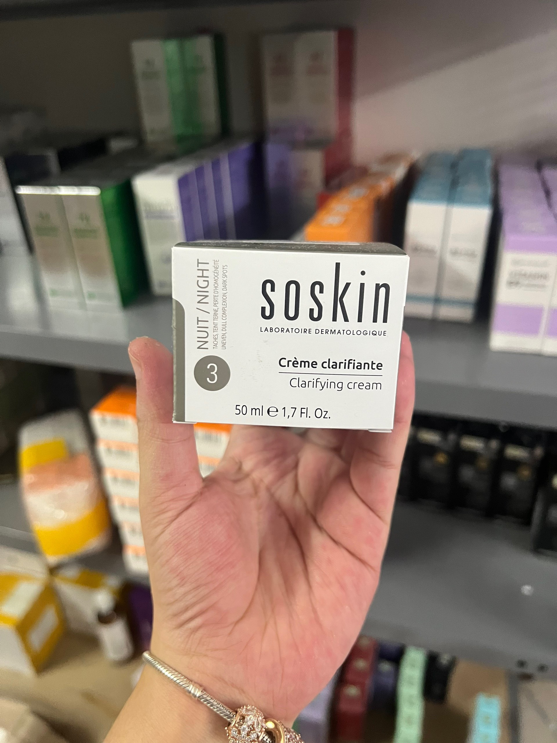 Kem dưỡng trắng da ban đêm Soskin Clarifying Cream