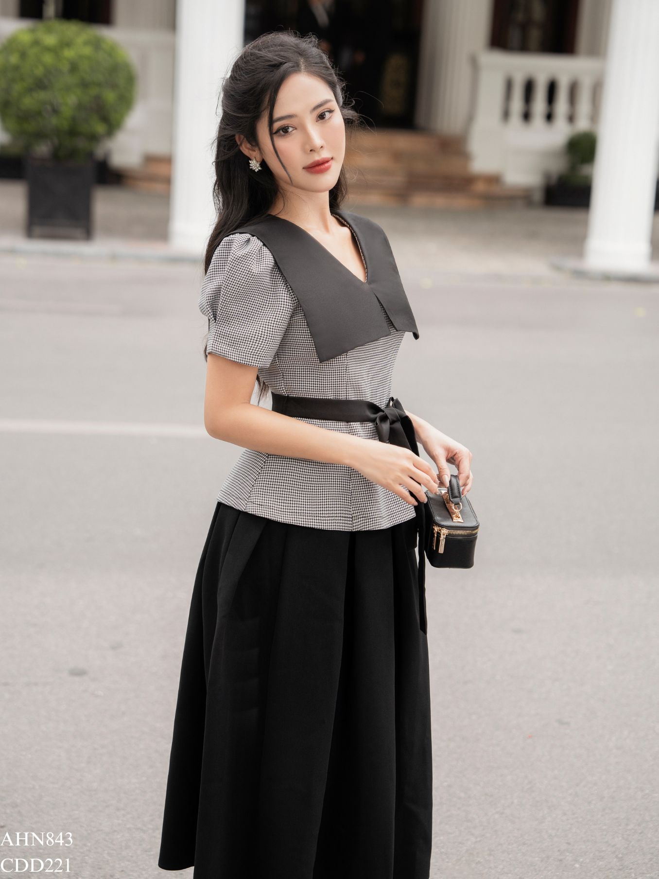Chân váy cạp liền V ly súp dáng xoè TIINSTORE CHD221