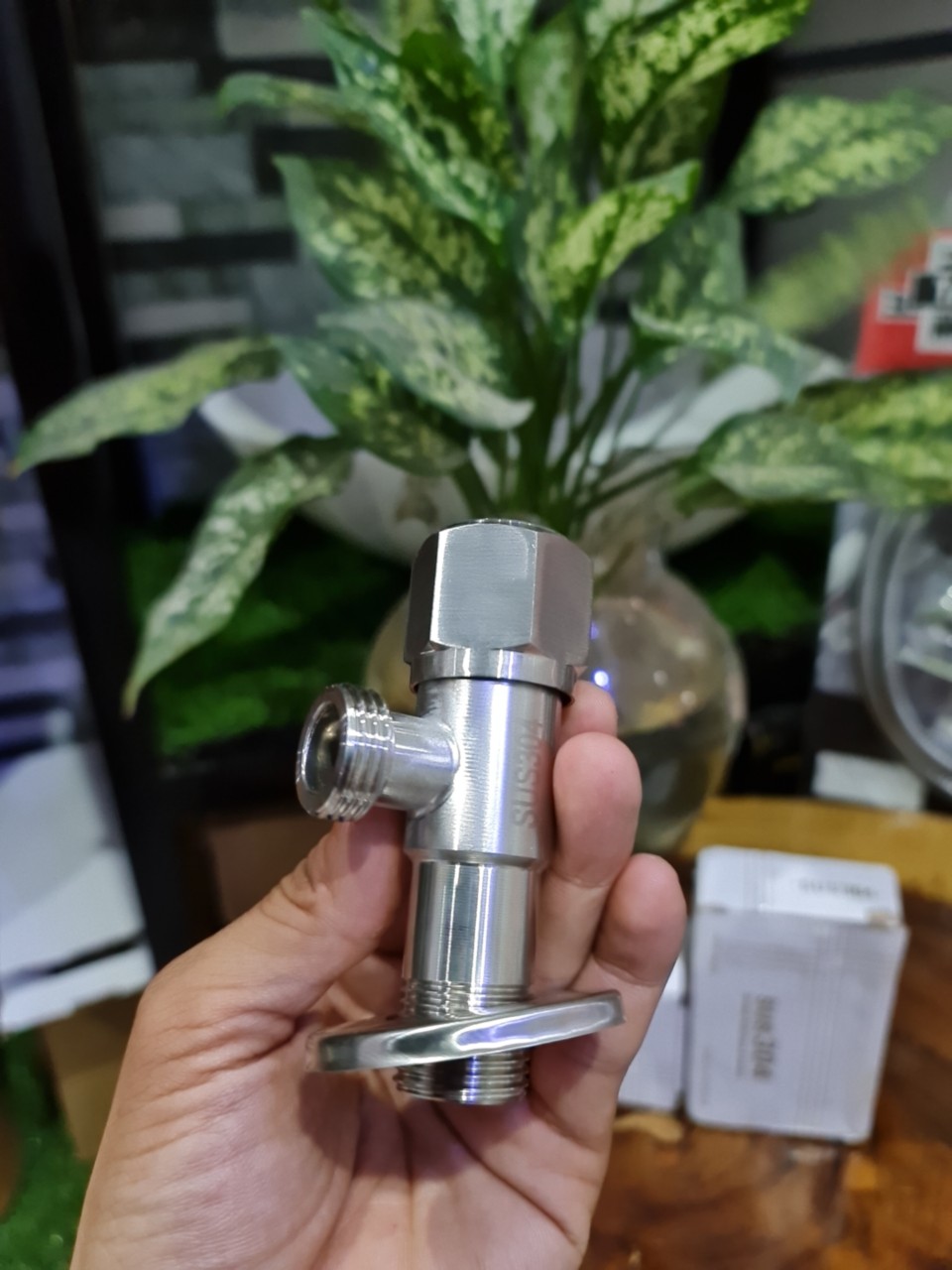 Van chia nước Van F khoá inox 304