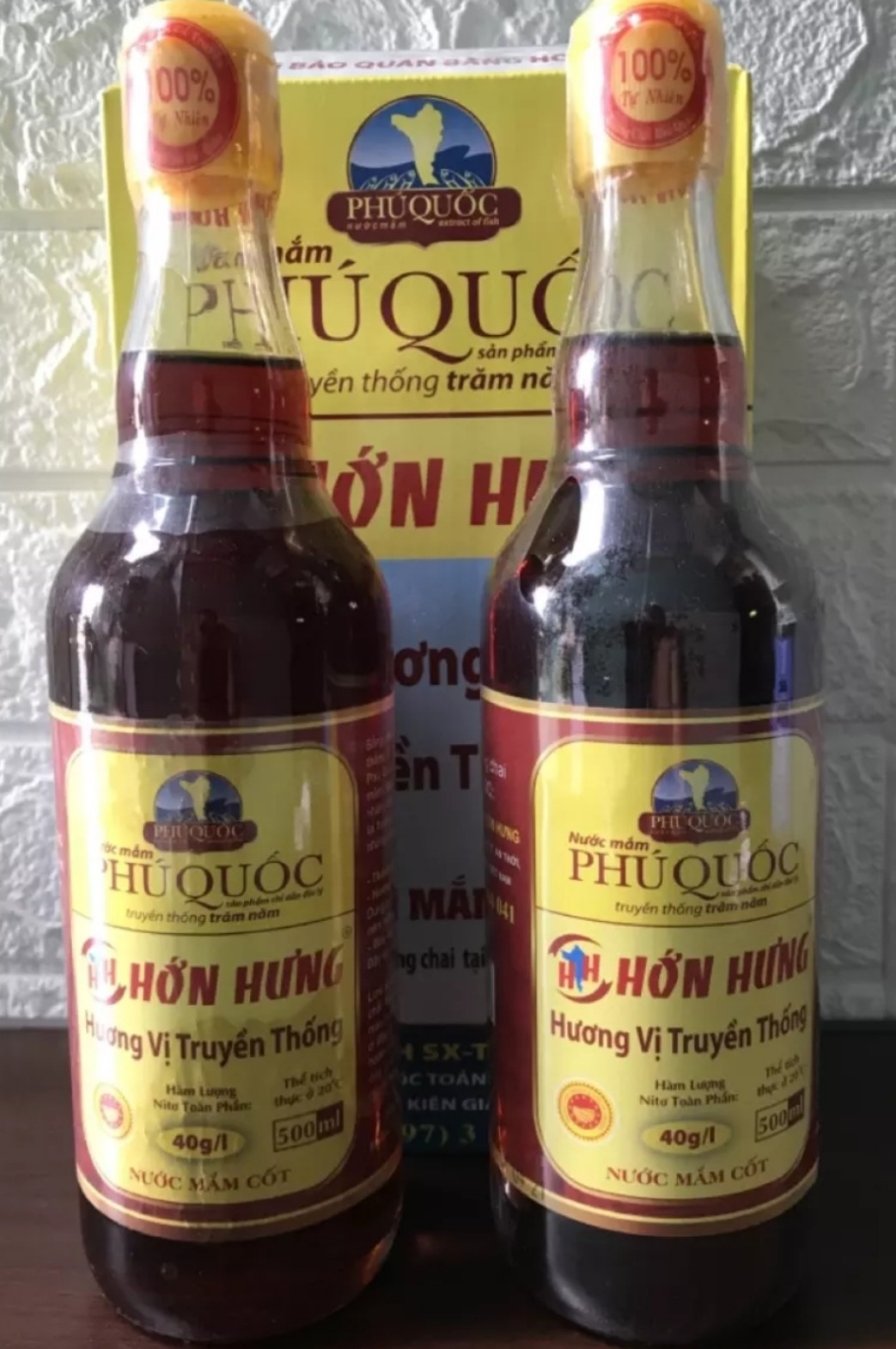 (loại đặt biệt rất ngon) nước mắm CỐT NHĨ HỚN HƯNG PHÚ QUỐC (hộp 2 chai 500ml)(40 độ đạm)