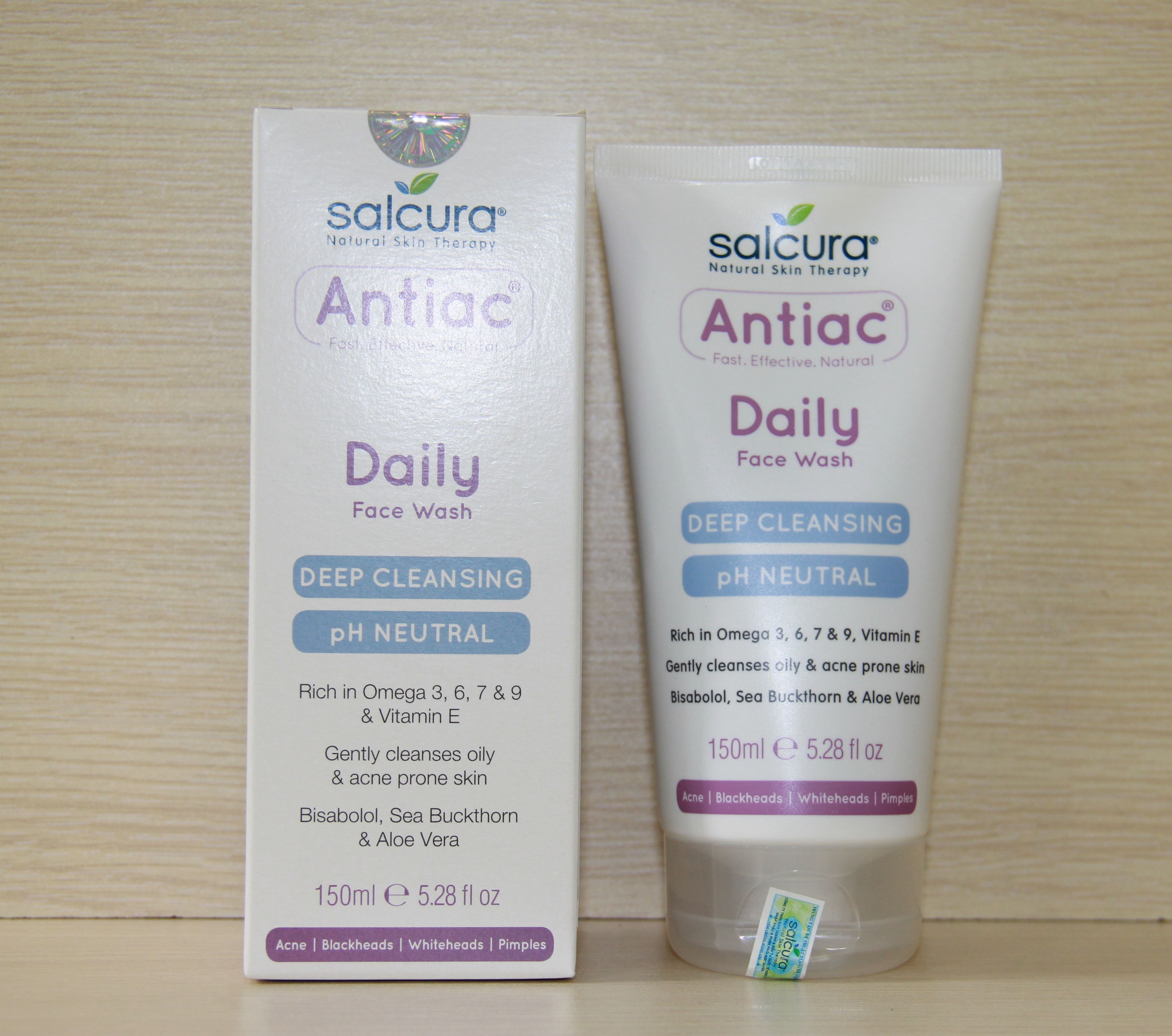 Combo Sữa rửa mặt và Gel Trị mụn ANTIAC