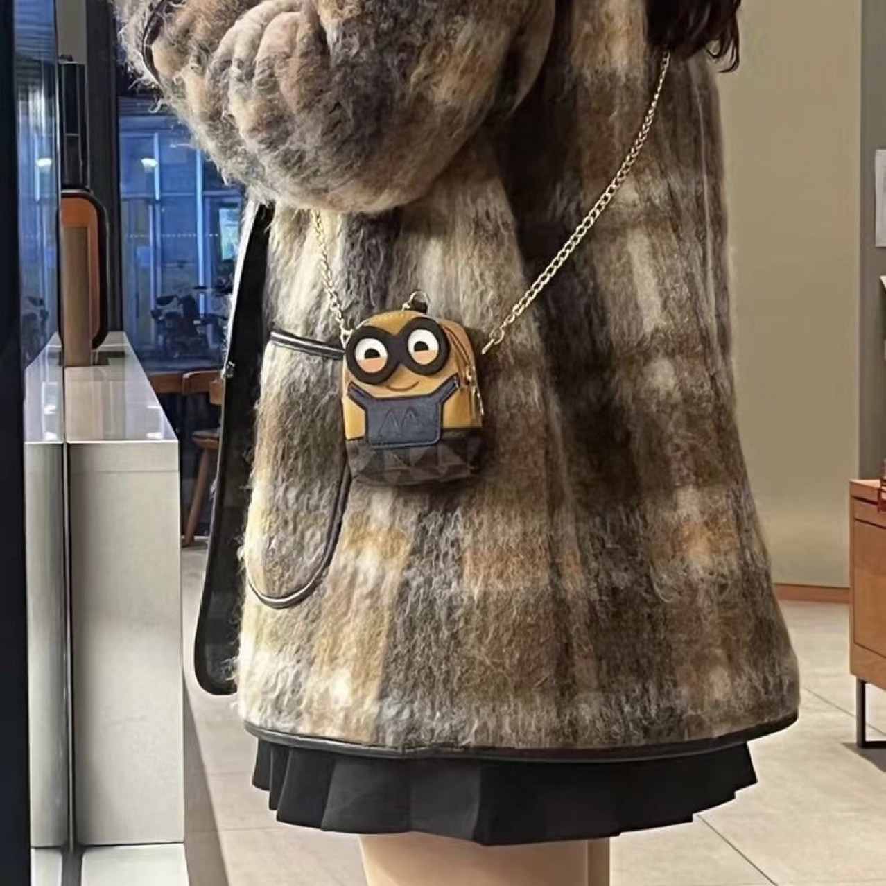 Túi Đeo Chéo Mini Hình Minion Dễ Thương