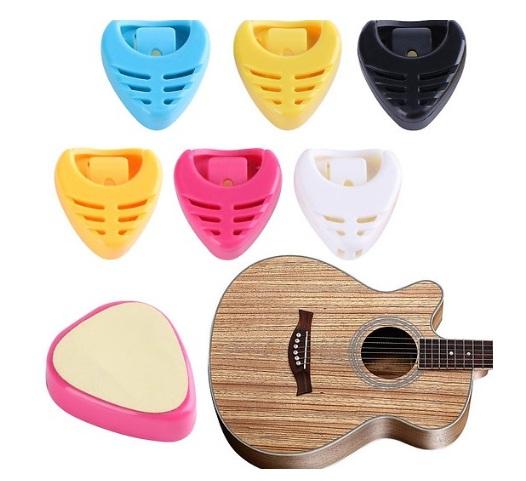 Hộp đựng phím gãy đàn guitar