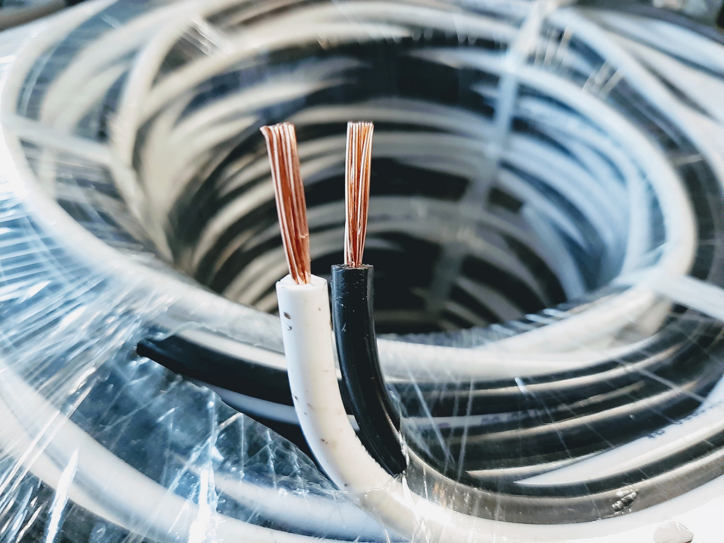 40 Met Dây Điện Đôi Duplex 2x6.0 Đồng Nguyên Chất Luckystar Lõi Dây 6 mm2