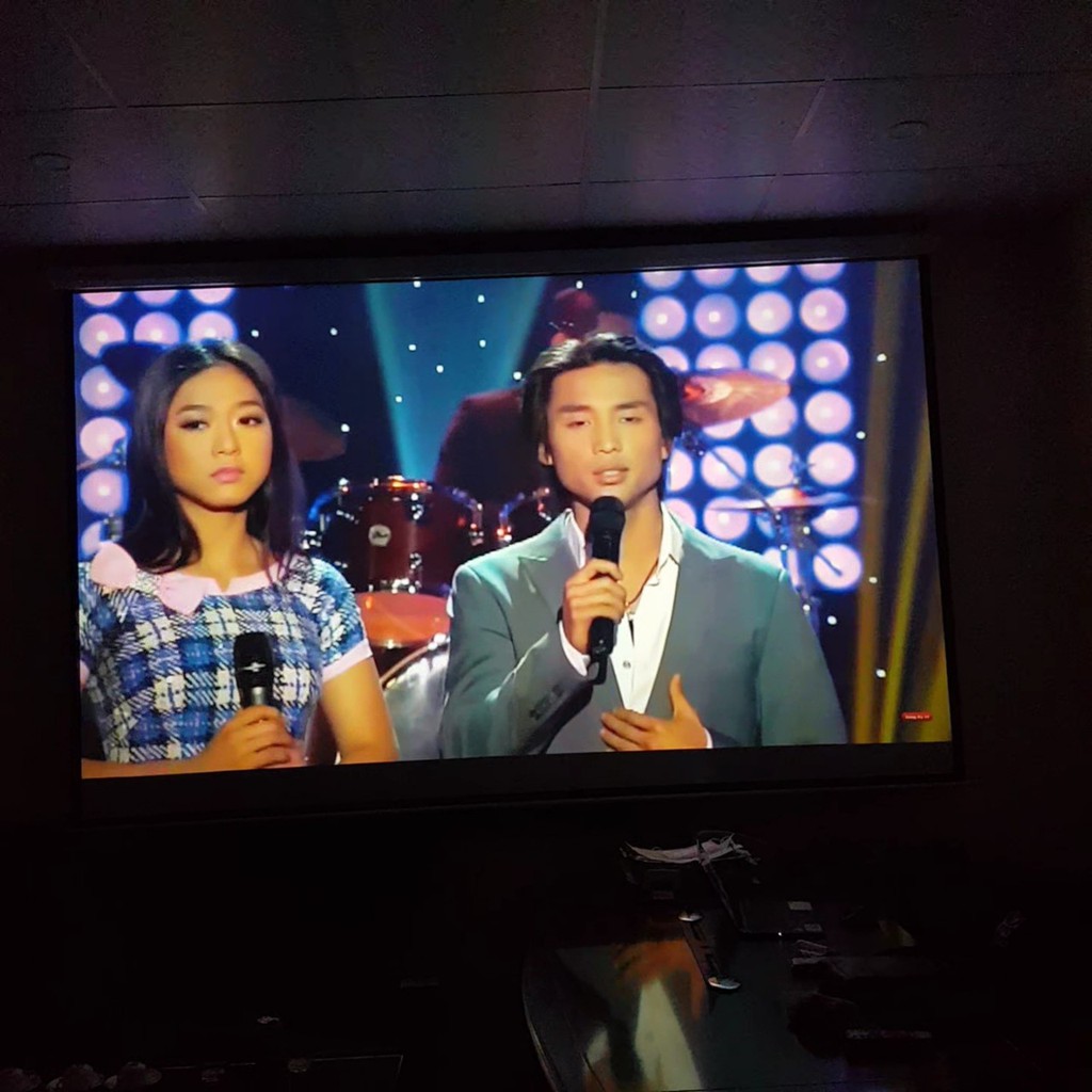 Màn chiếu điện 170 inch