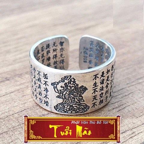 Nhẫn bạc nam bát nhã tâm kinh , nhẫn bởi tại tâm khắc phật bản mệnh độ mệnh cho người tuổi Mão- Phật Văn Thù Bồ Tát