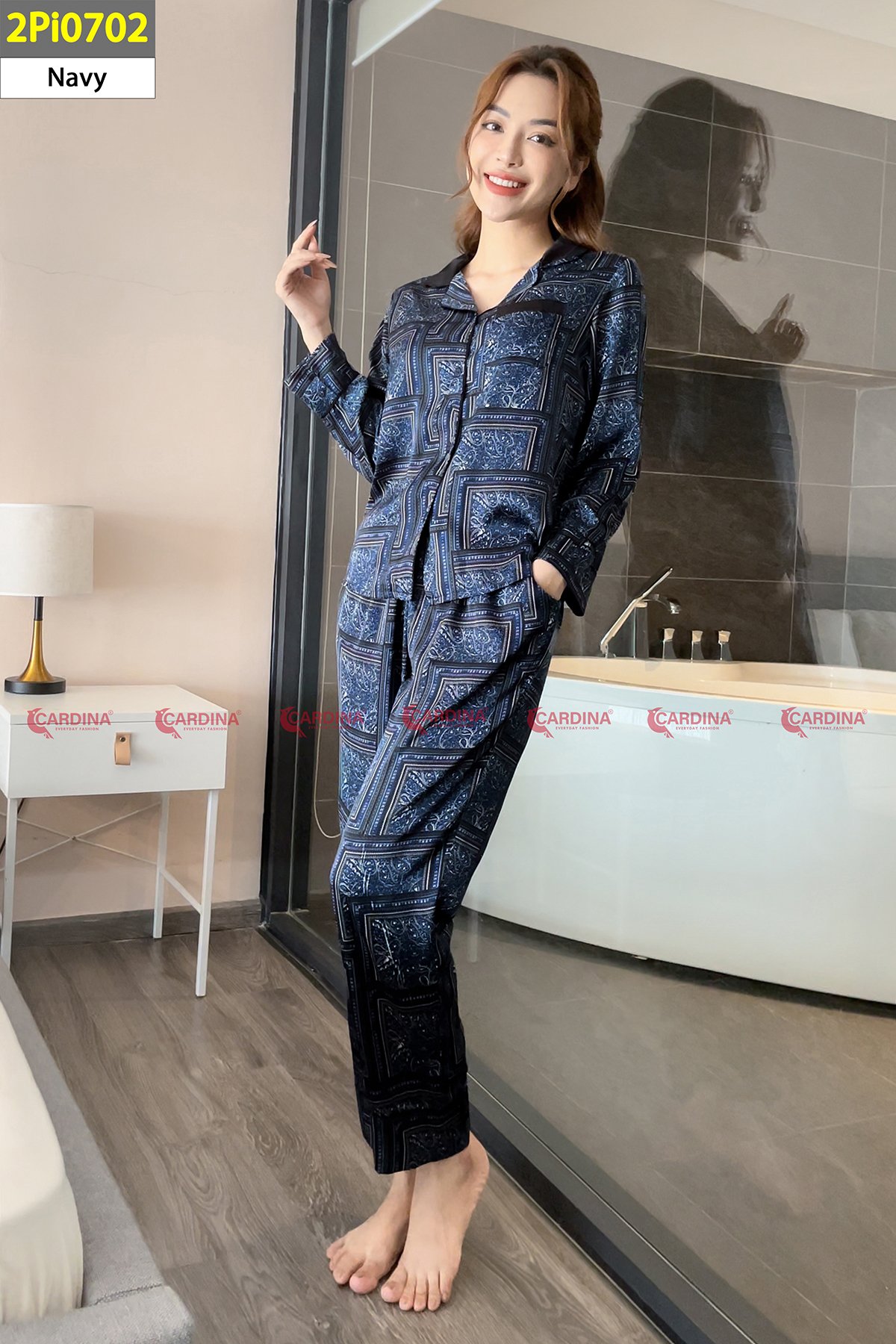 mã 2PI07 - Bộ pijama lụa dài tay phối cổ Cardina