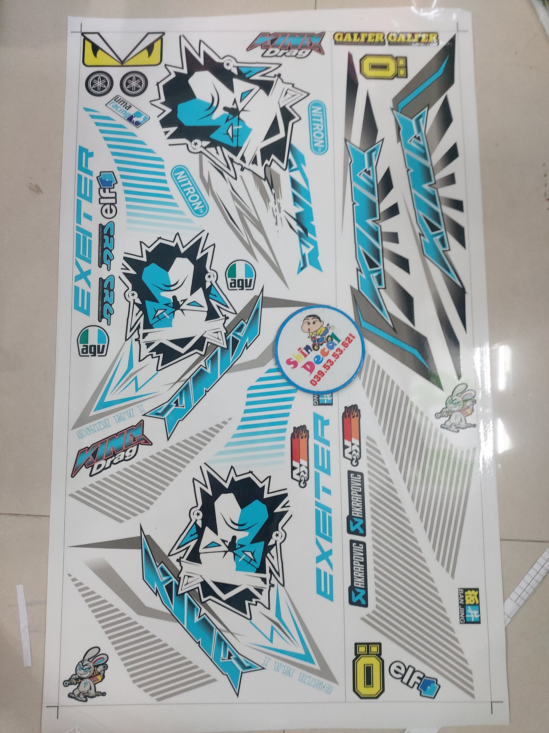 Tem exciter 135 mẫu king drag 2020 in trong dán xe trắng hoặc bạc