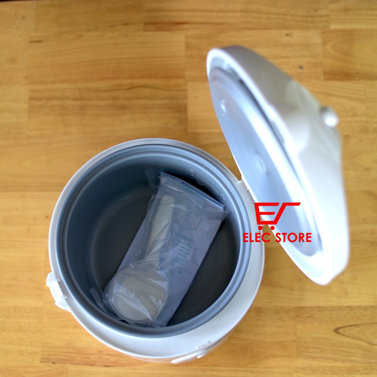 Nồi Cơm Điện SHARP 1.8L KS-19ET Nhập Khẩu Thái Lan (Deluxe Series)