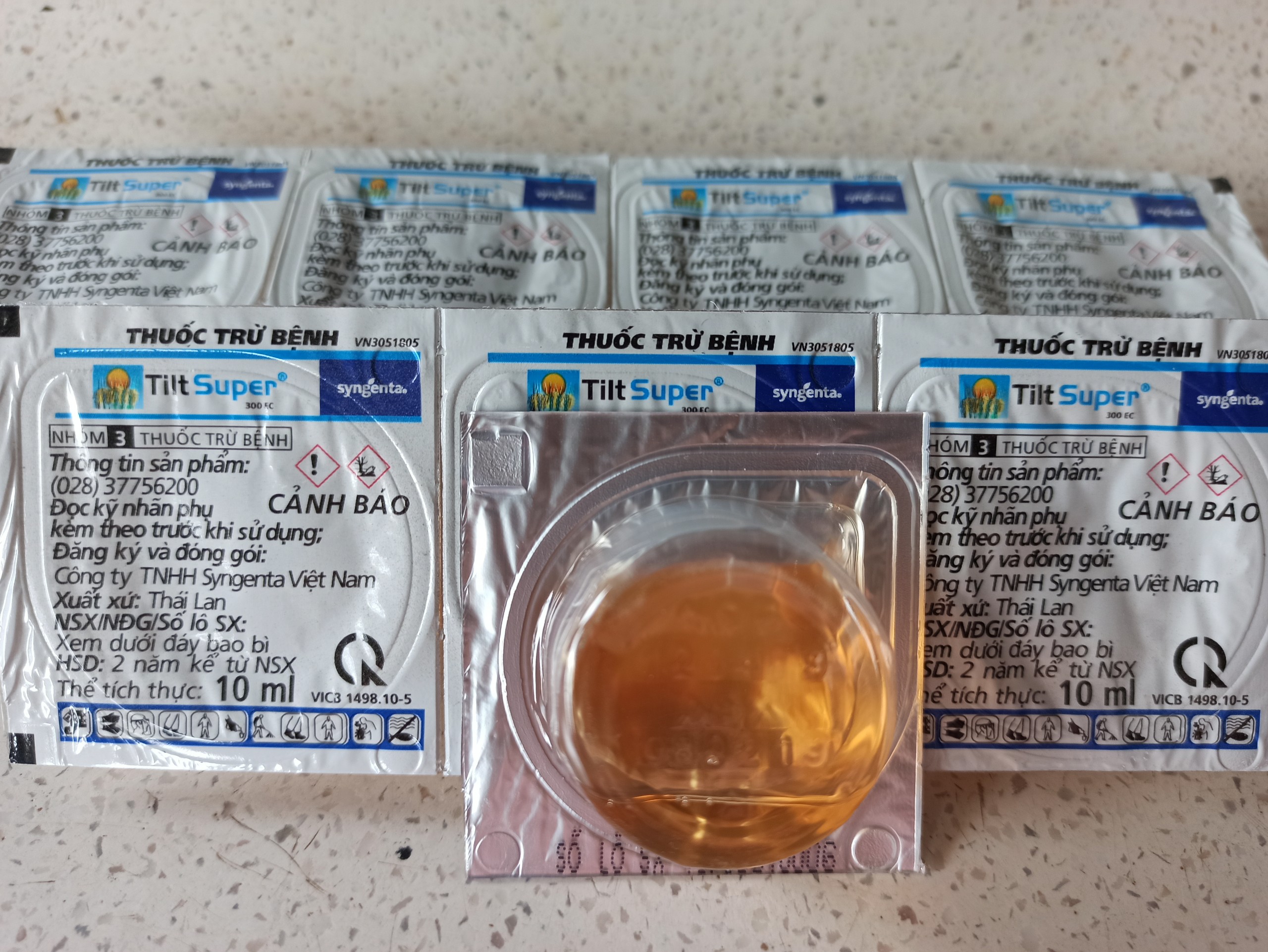 Thuốc trừ bệnh TILT SUPER 300EC 10ml