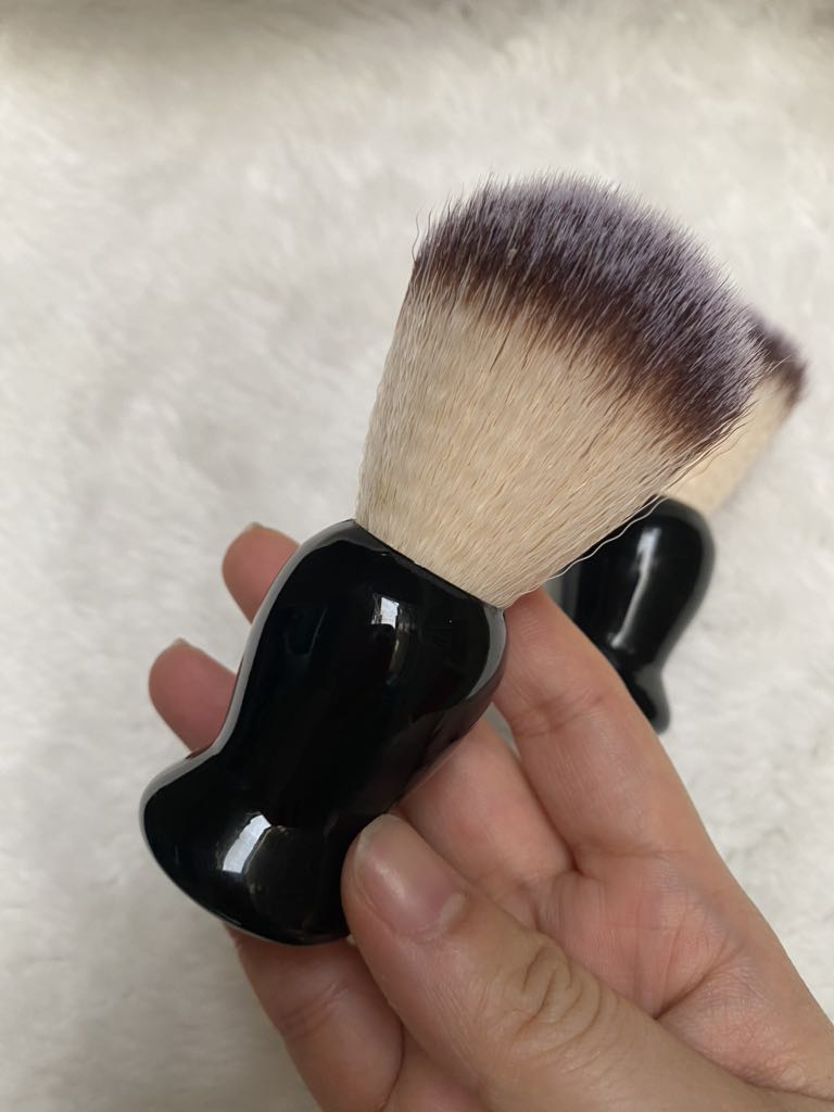 Chổi quét bọt cạo râu, Vanh xô cán đen H52