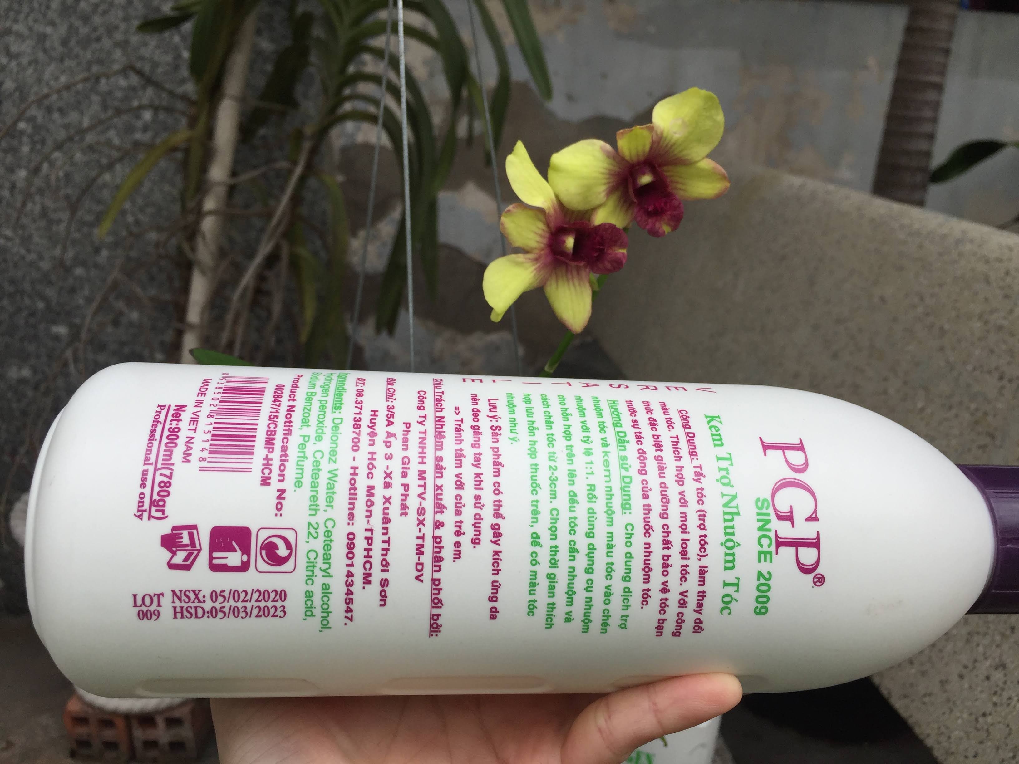 Dung dịch Oxy  trợ nhuộm tóc PGP 12% 900 ml