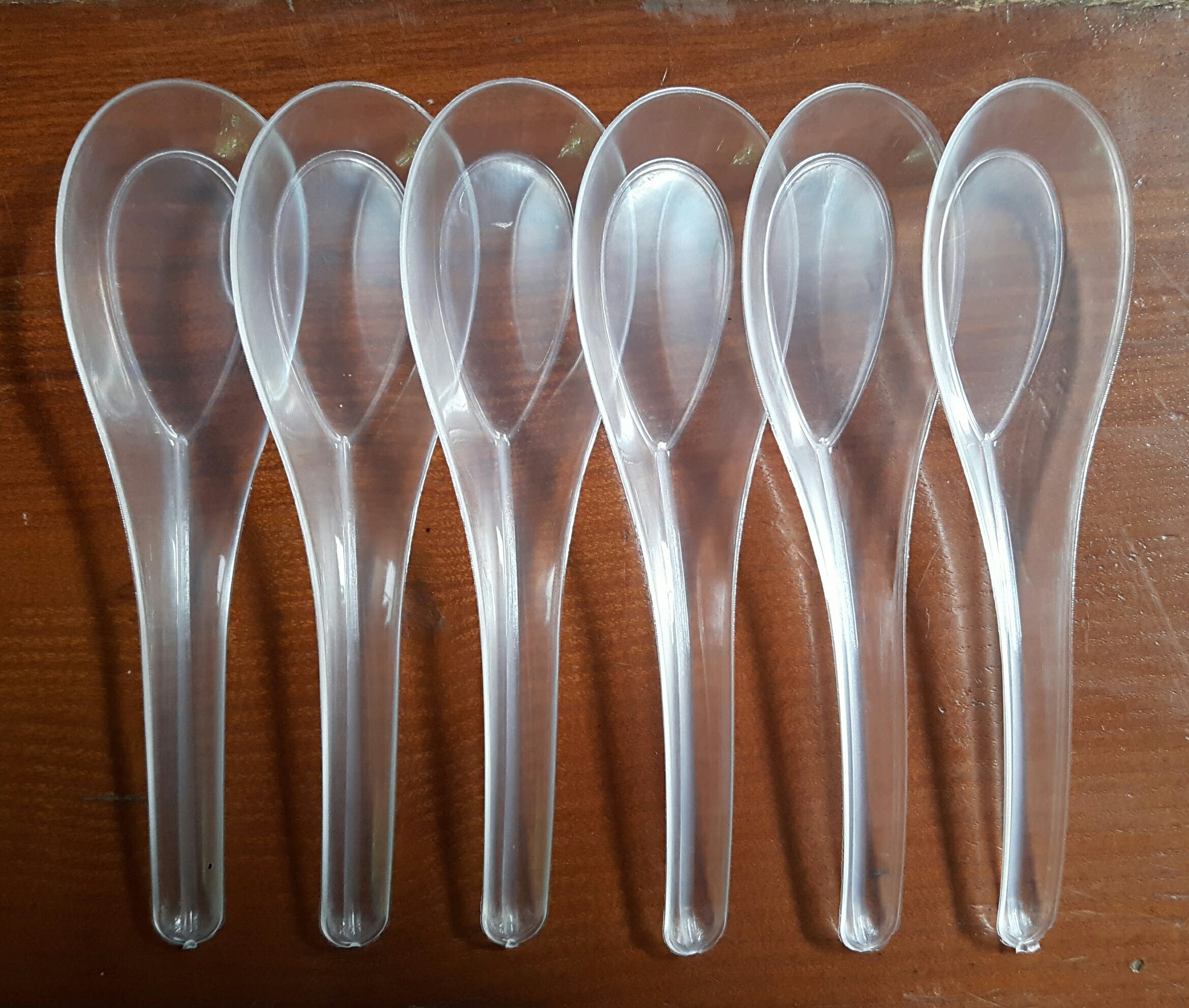 Thìa nhựa, không màu | Disposable plastic spoon (100pcs/package)