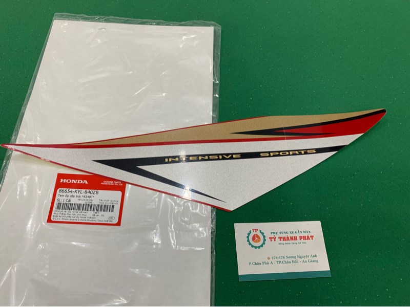 Tem cốp Fu X Fi 2010 Đô Trái ( 1 Miếng ) 86654KYL840ZB