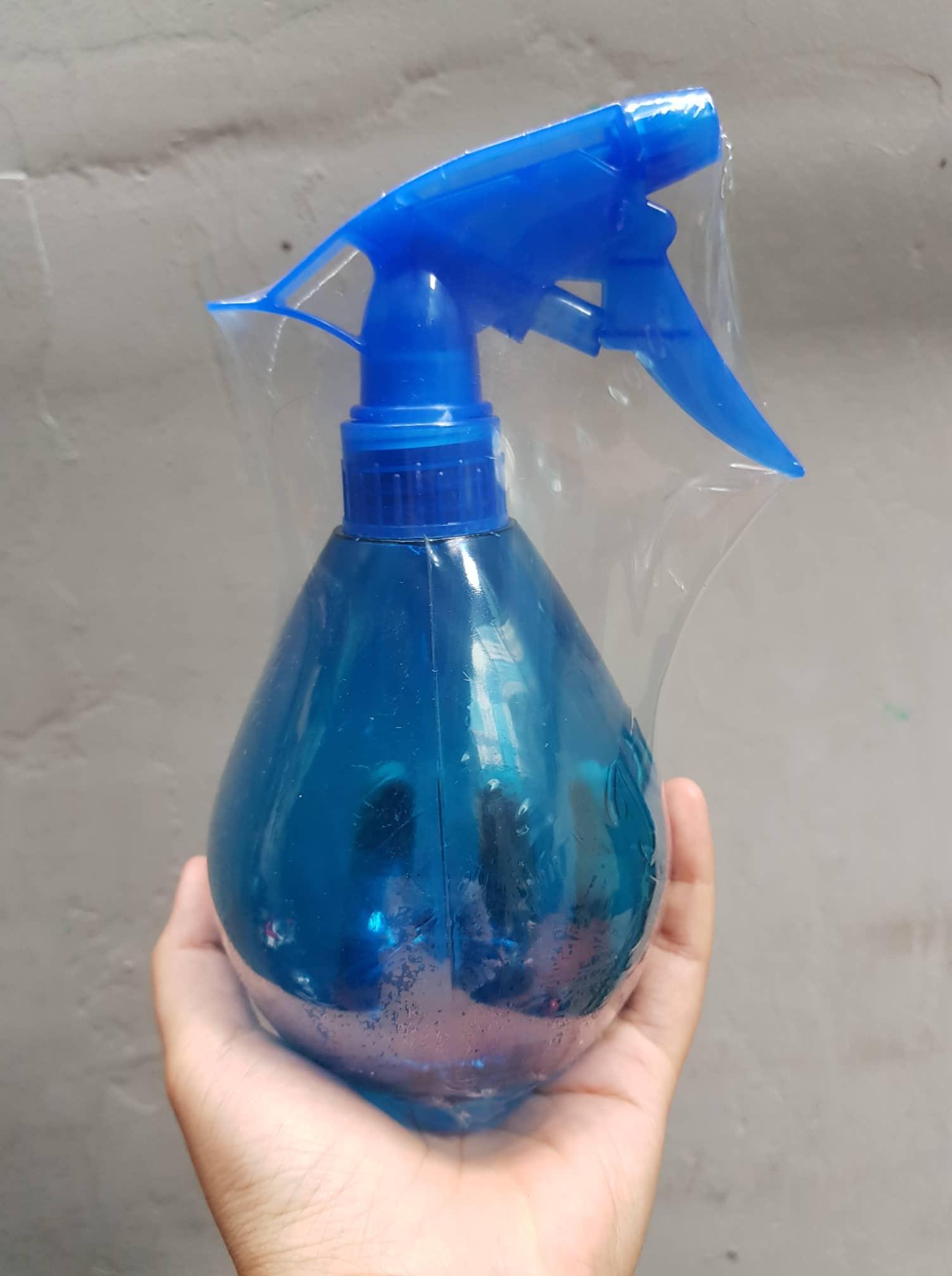Bình Tưới Cây - Bình Xịt Loại Nhỏ (giao màu ngẫu nhiên)