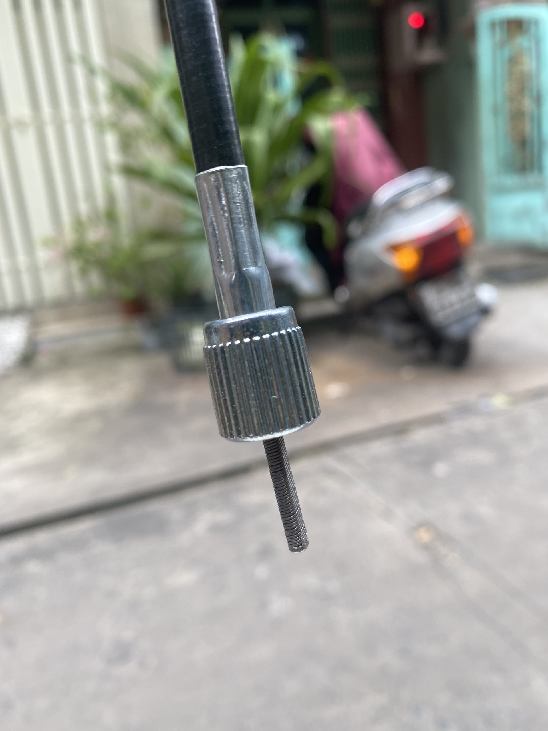 DÂY CÔNG TƠ MÉT XE CHALY ĐỜI 81
