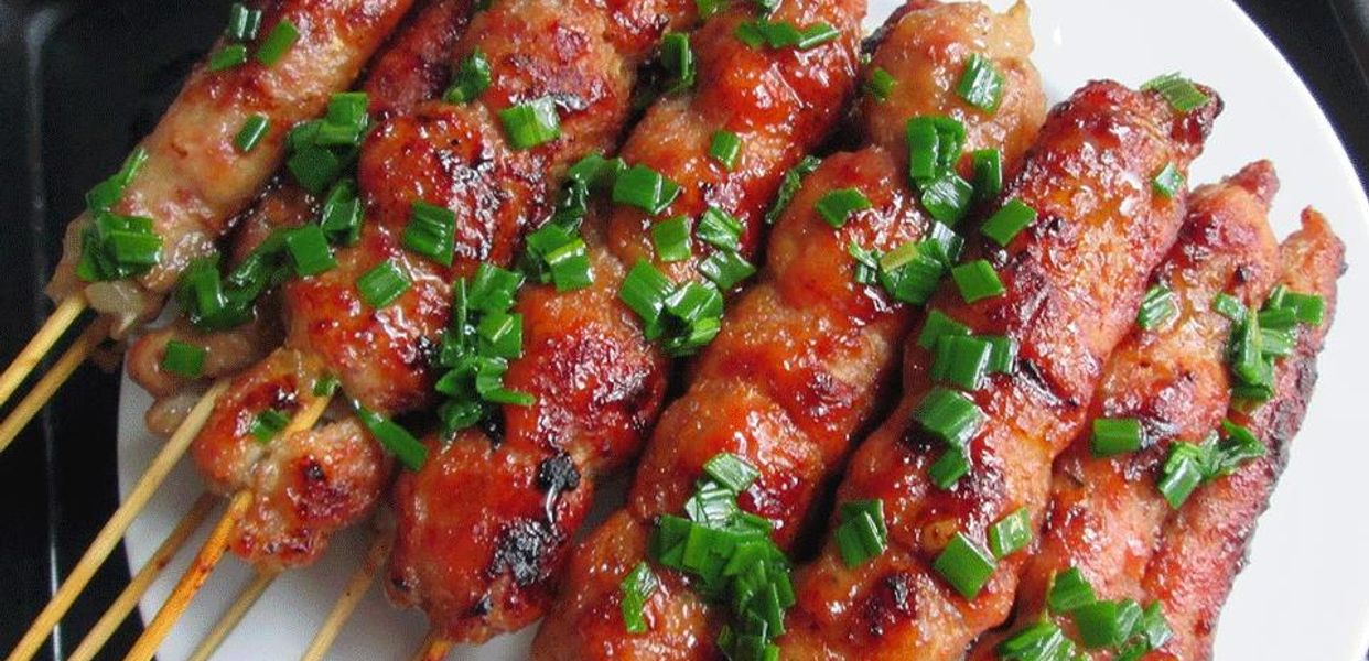 1kg nem nướng thơm ngon (20 cây )