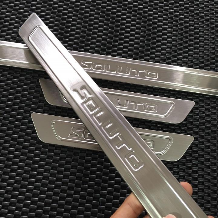 ỐP BẬC NGOÀI INOX KIA SOLUTO